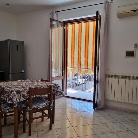 L'Angolo Dei Barcaioli Apartment Палермо Екстериор снимка
